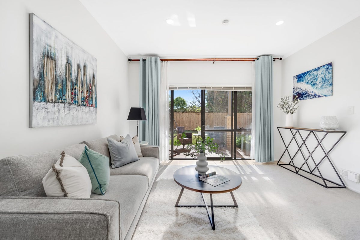14 Skip Lane, East Tamaki, Manukau City, Auckland - Carousel 2