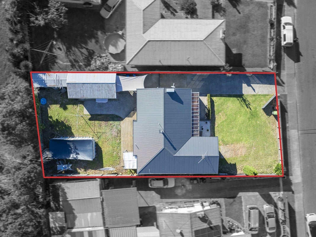 521 Lowe Street, Camberley, Hastings - Carousel 13
