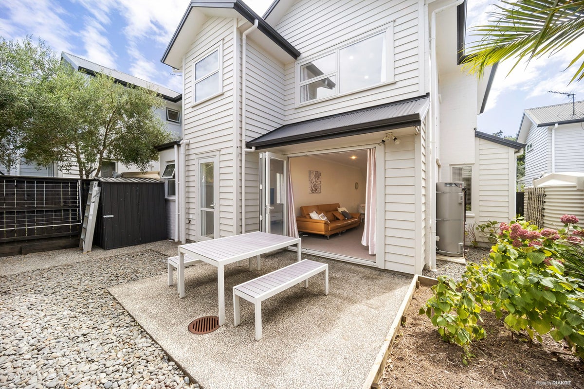 21 Station Street, Hobsonville, Auckland - Carousel 2
