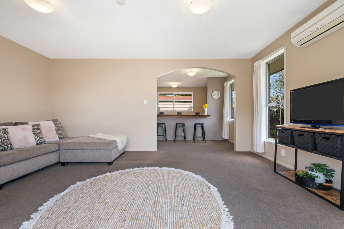 2/12 Shannon Place, Belfast, Christchurch - Carousel 2