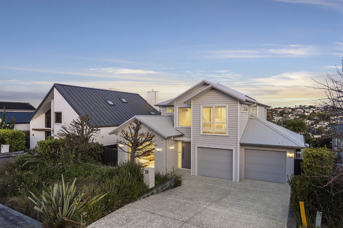 9 Tuatini Place, Long Bay, Auckland - Carousel 1