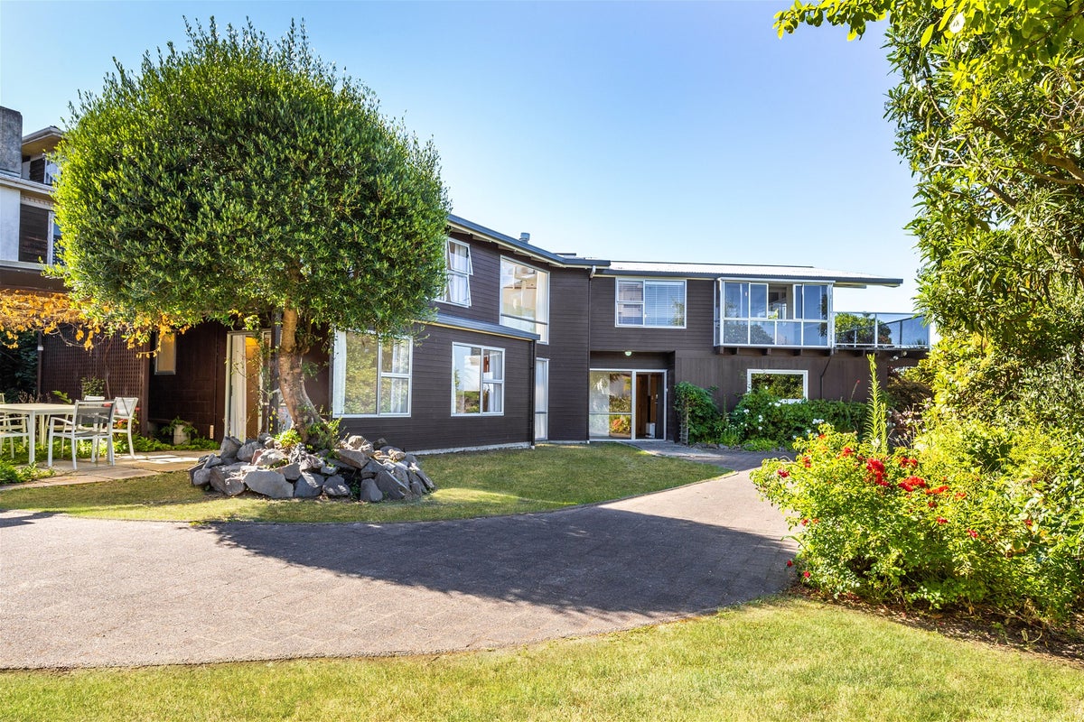 12 Birch Street, Hilltop, Taupo - Carousel 1