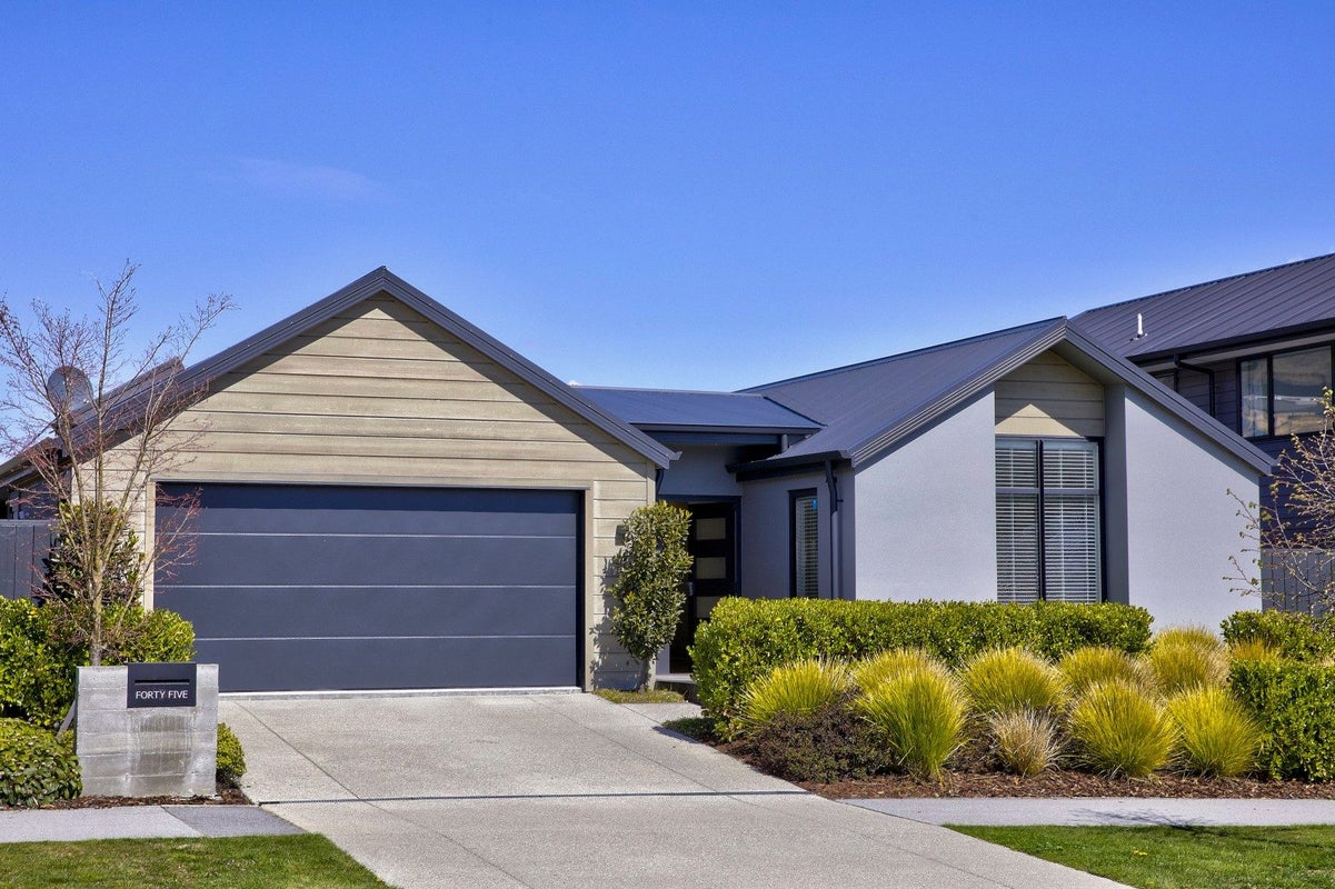 45 Jack Hanley Drive, Jacks Point, Queenstown - Carousel 2