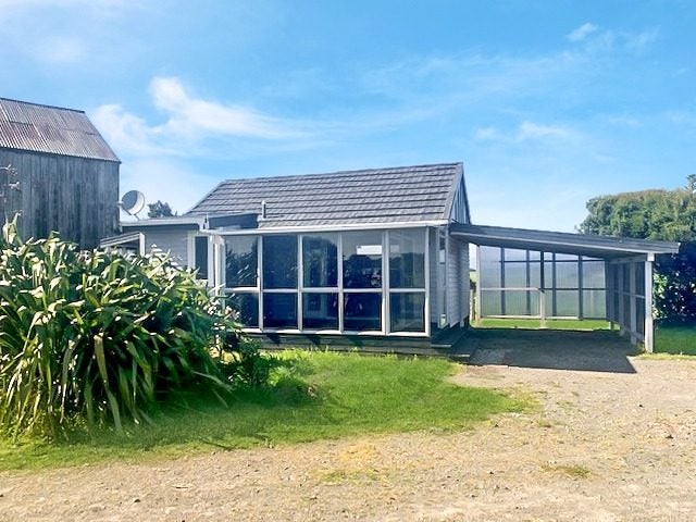 1614A State Highway 3, Awahuri, Palmerston North - Carousel 1
