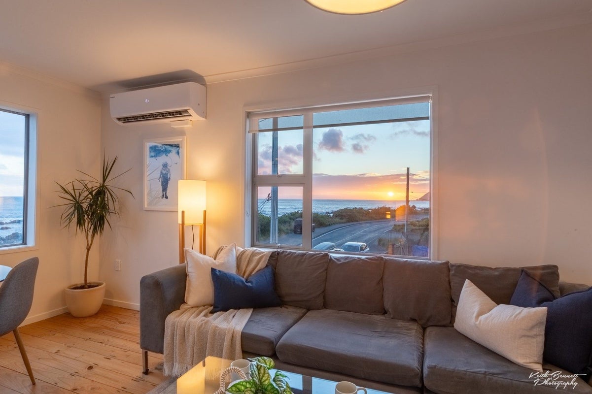144 Owhiro Bay Parade, Owhiro Bay, Wellington - Carousel 1