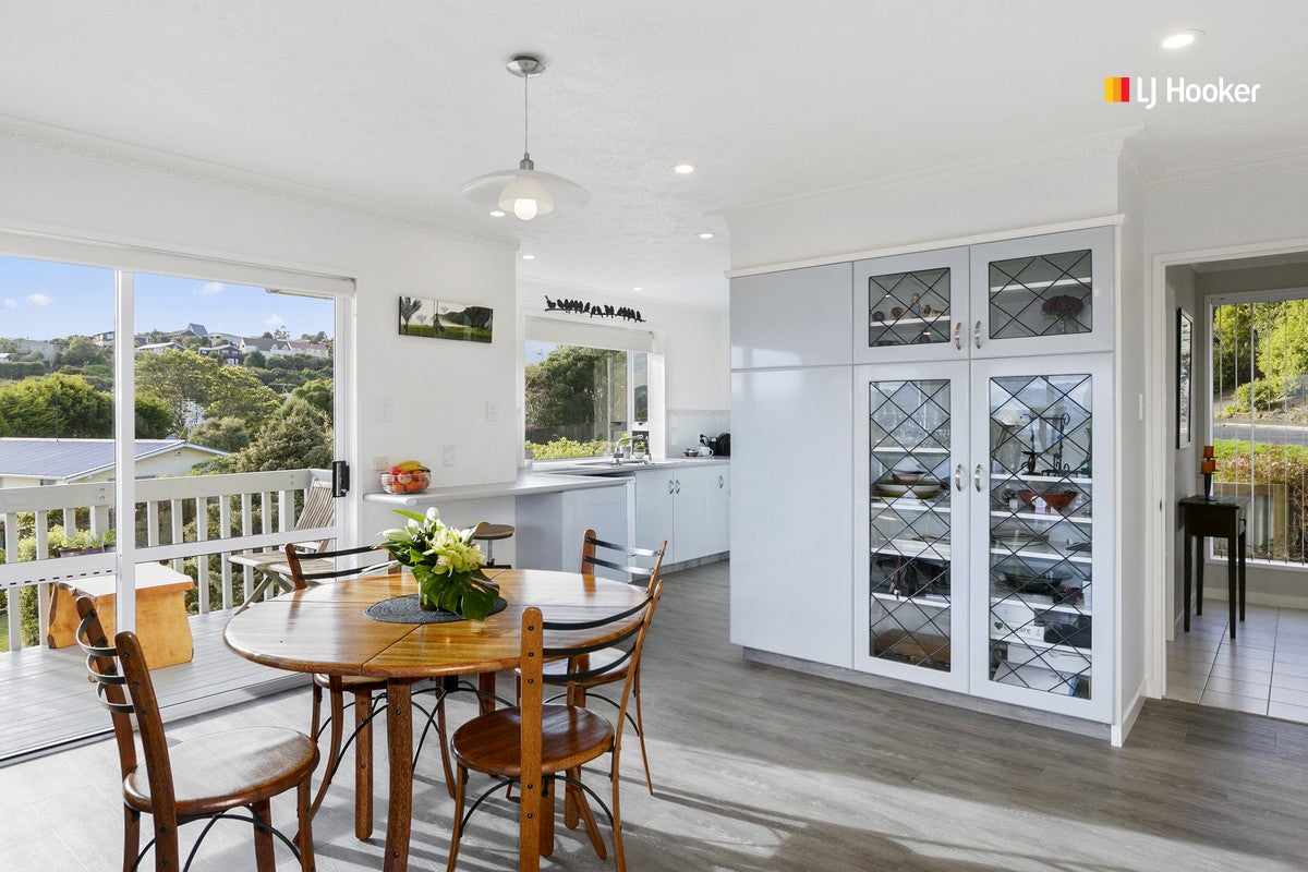 15 Calvert Place, Shiel Hill, Dunedin - Carousel 2
