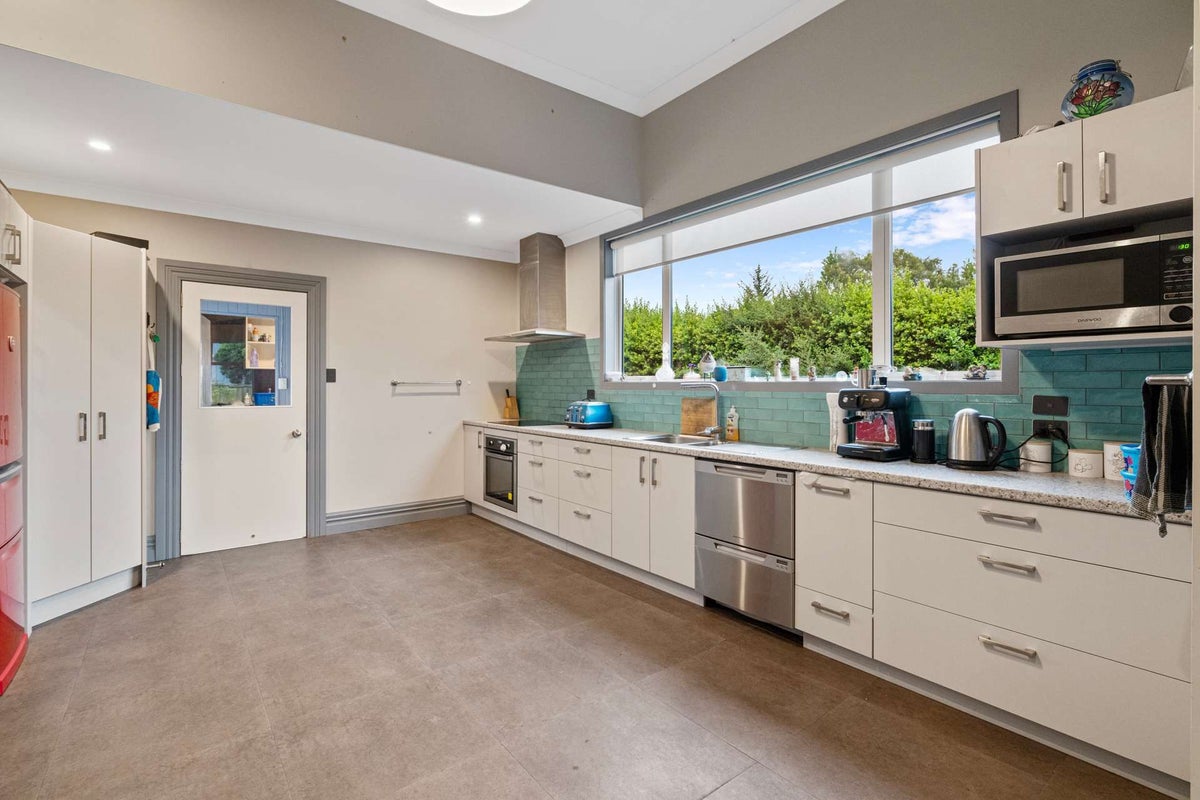 33 Galway Street, Grasmere, Invercargill - Carousel 1