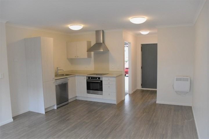4 Chiefs Court, Hamilton East, Hamilton - Carousel 2