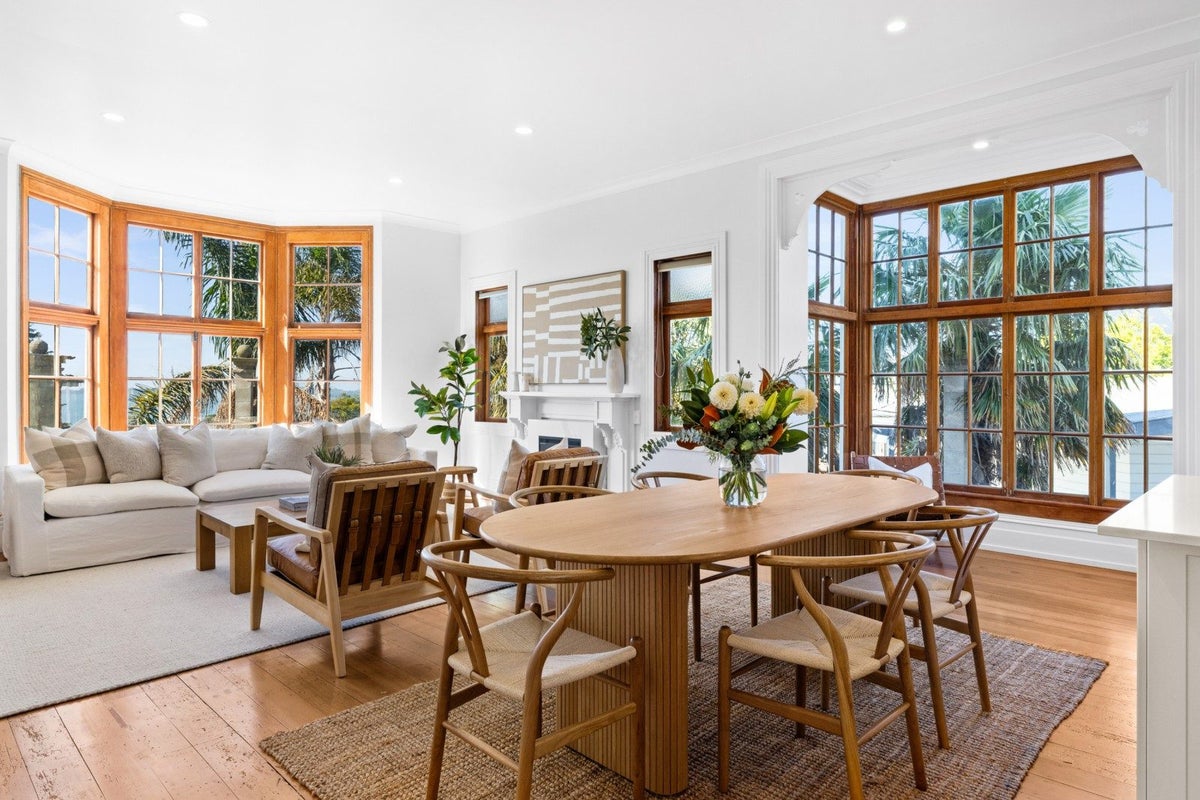 26 Thompson Road, Bluff Hill, Napier - Carousel 2