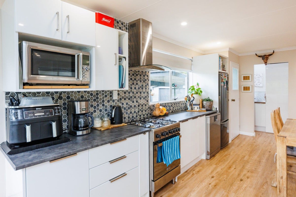 3 Lincoln Street, Ashhurst, Ashhurst - Carousel 2