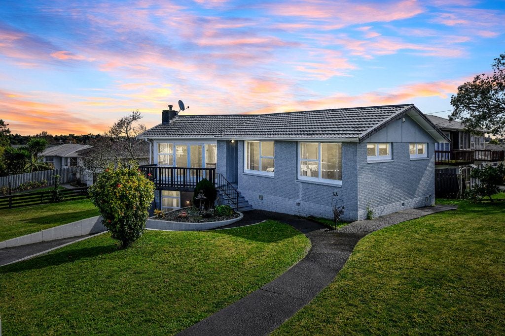171 Coxhead Road, Wattle Downs, Auckland - Carousel 1