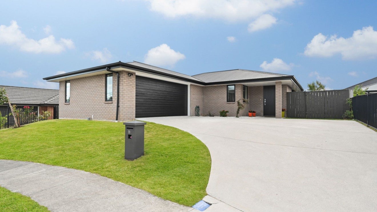 11 Branca Close, Fitzroy, Hamilton - Carousel 1
