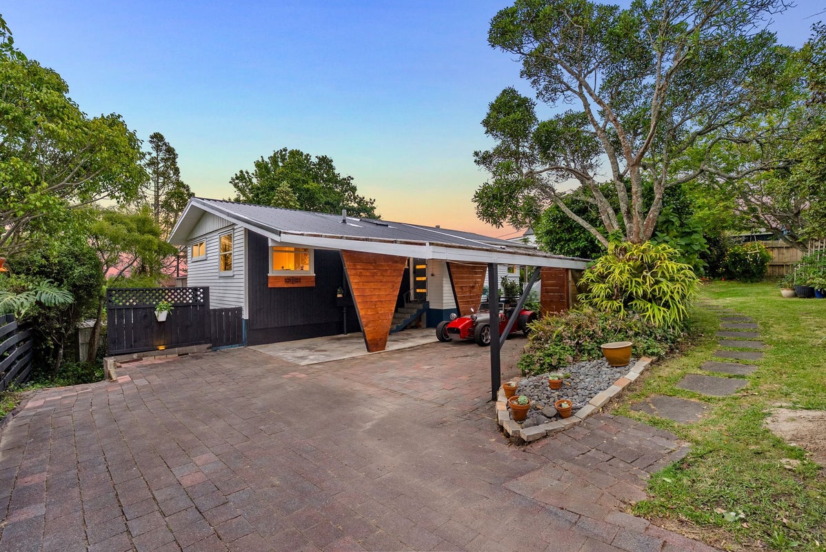 158 Upper Harbour Drive, Greenhithe, Auckland - Carousel 1