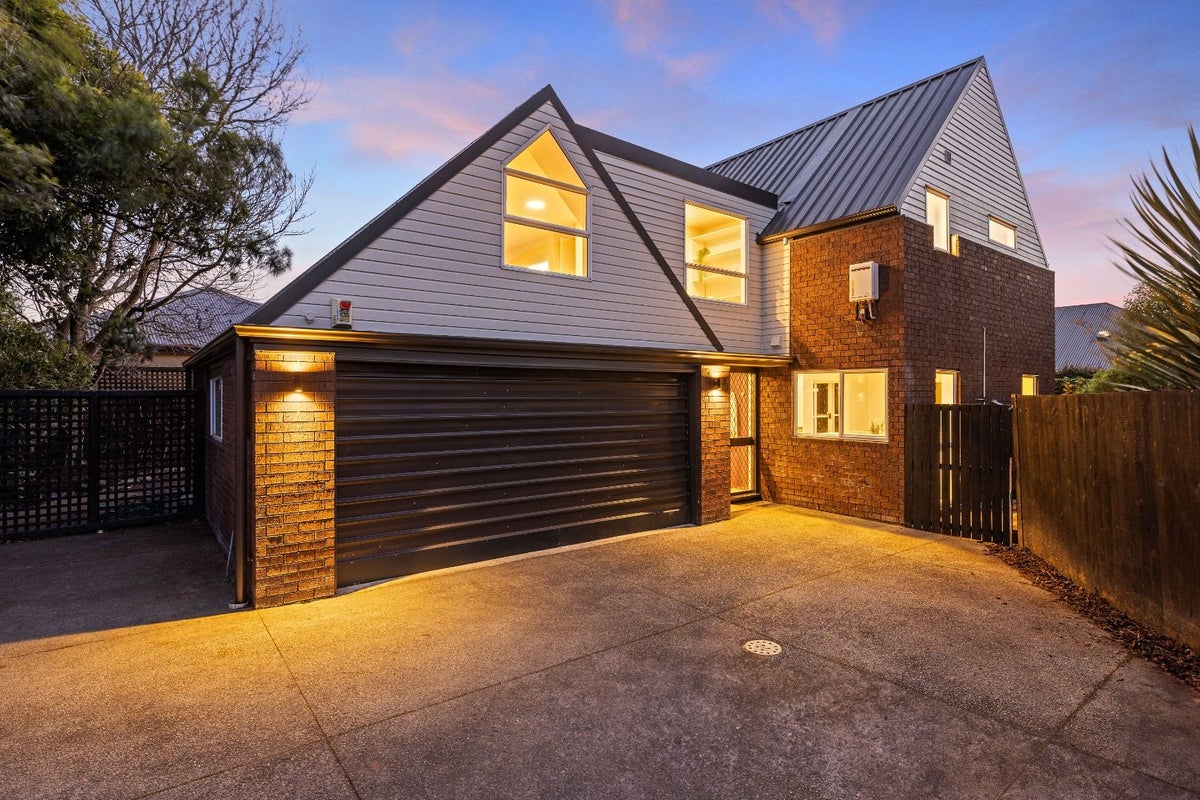 3/251 Memorial Avenue, Burnside, Christchurch - Carousel 1