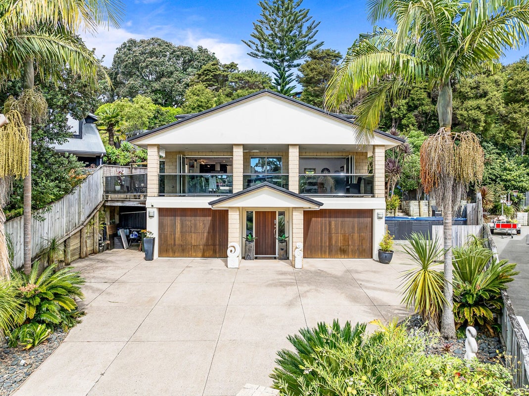 32 Albacore Way, Maraetai, Auckland - Carousel 1