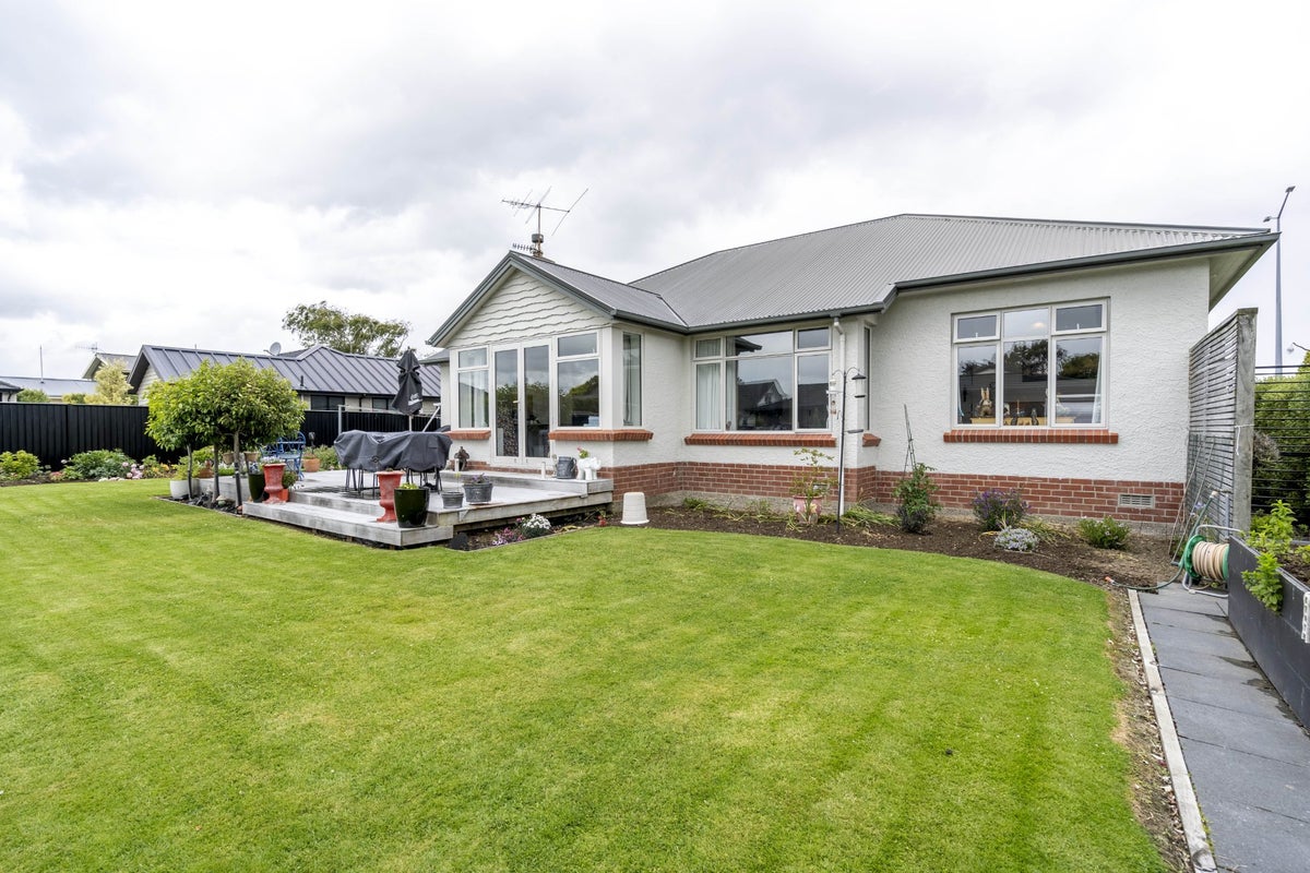 226 Herbert Street, Windsor, Invercargill - Carousel 1