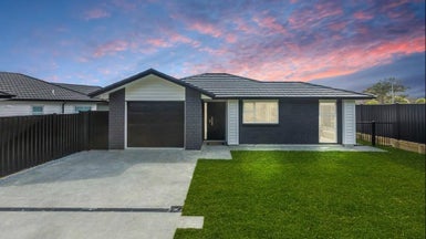 22 Fenwick CRESCENT, Trentham, Upper Hutt - Carousel 1