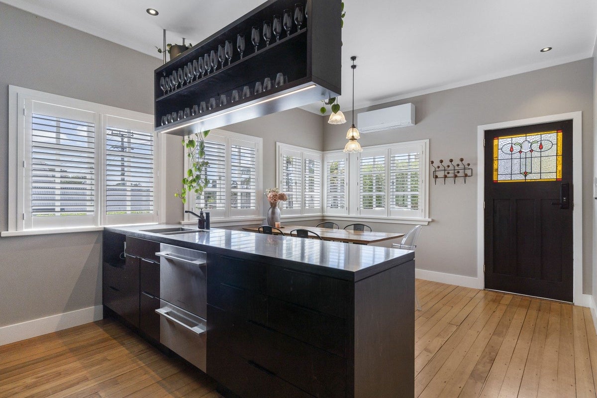 32 Edgars Road, Westmere, Auckland - Carousel 2