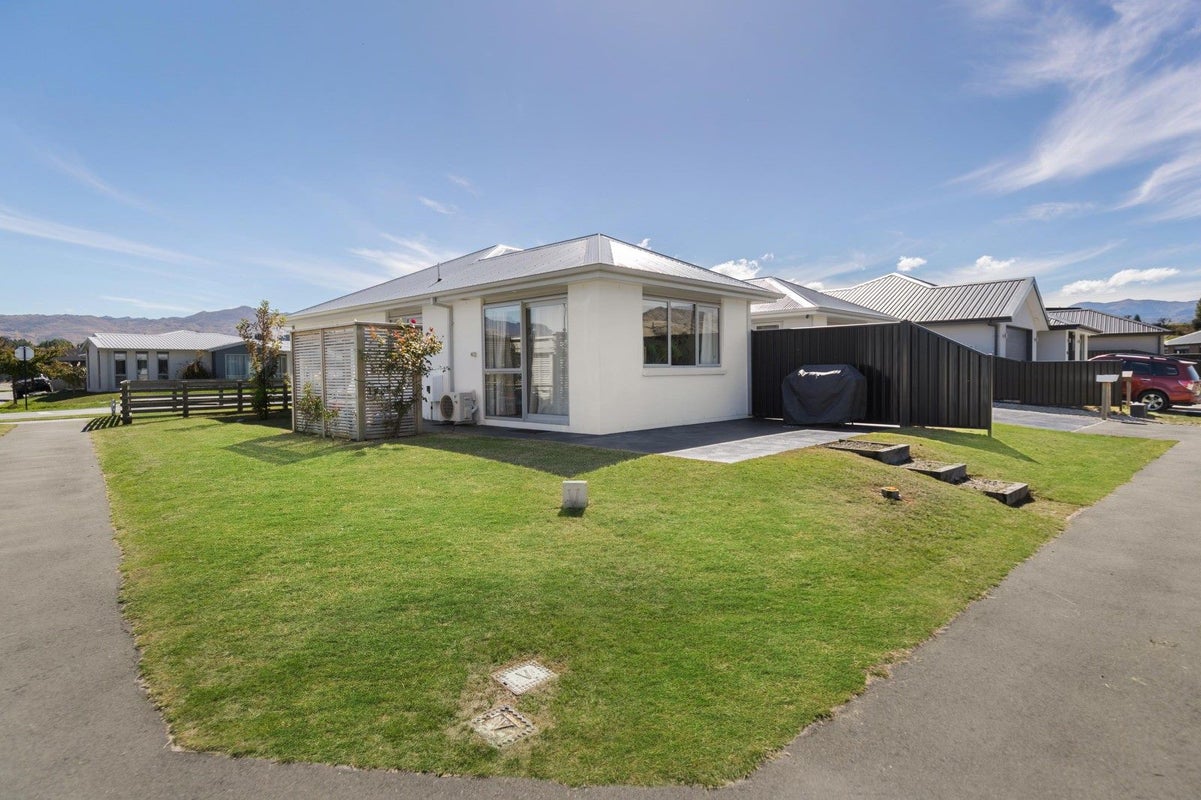 1 Jones AVE, Lower Shotover, Wakatipu Basin - Carousel 30