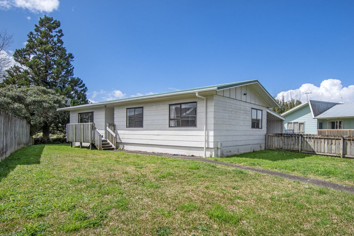 37 Balmoral Road, Tikipunga, Whangarei, Northland - Carousel 1