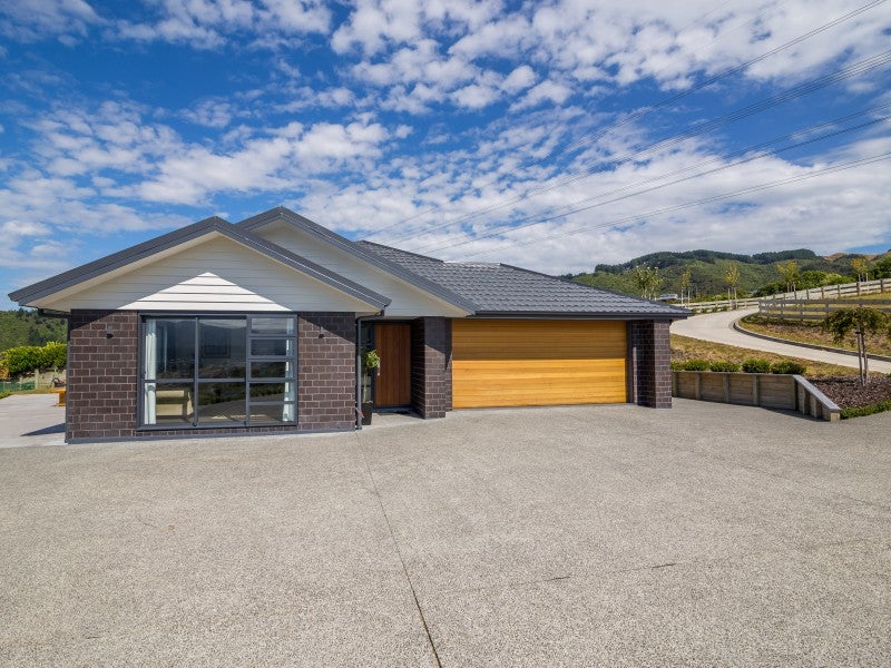 53 Percy Kinsman Crescent, Riverstone Terraces, Upper Hutt - Carousel 2