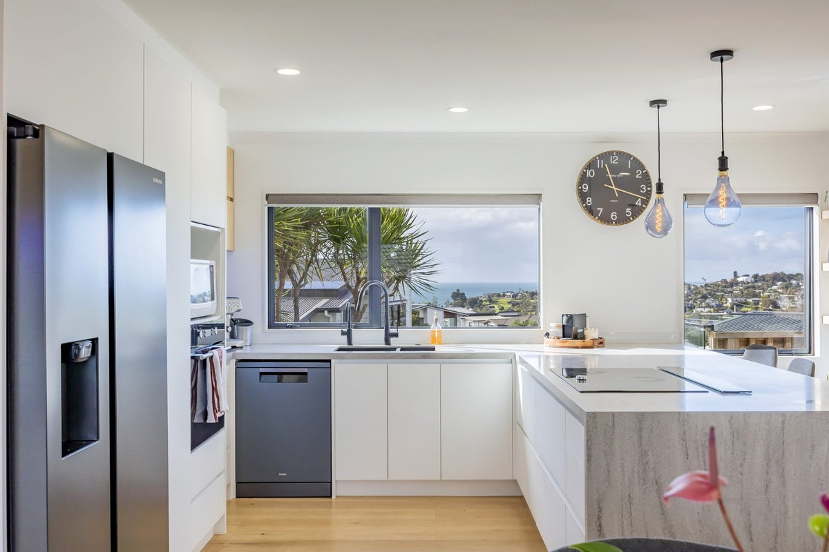 40 Coventry Way, Long Bay, Auckland - Carousel 2