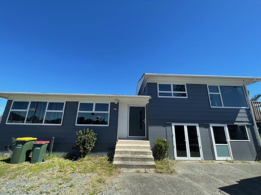 131 Beach Road, Pahurehure, Papakura - Carousel 1