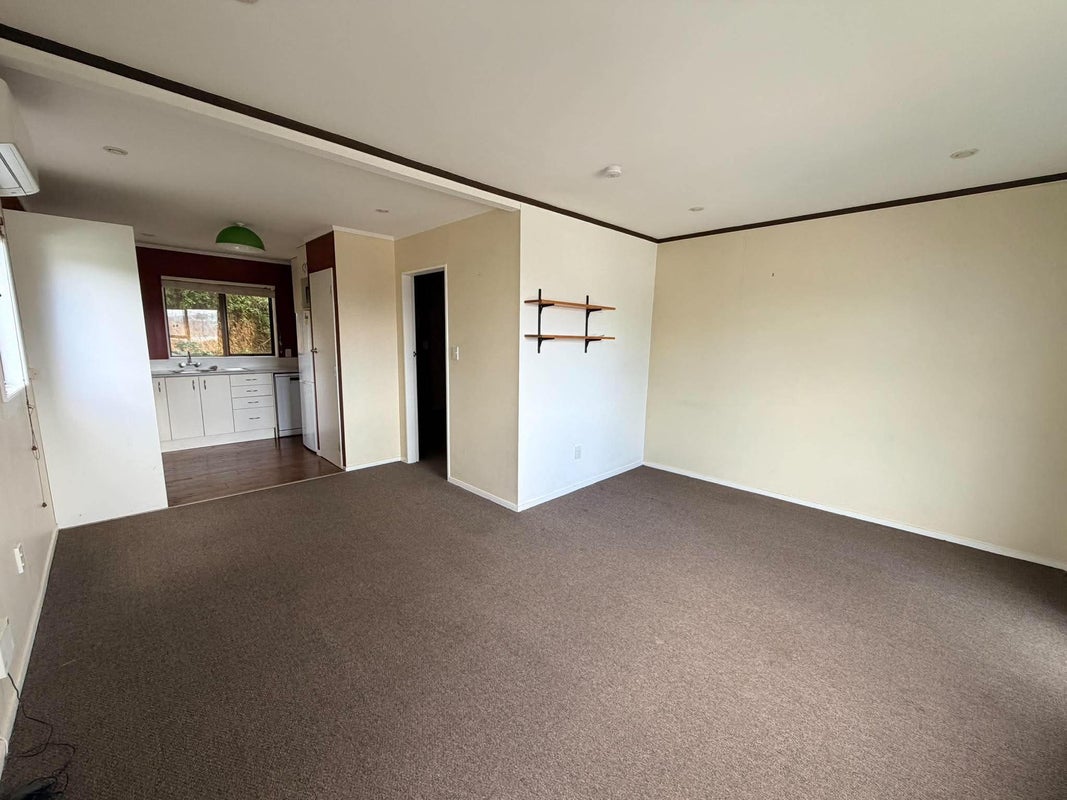 12/12 Vallance Street, Kilbirnie, Wellington - Carousel 2