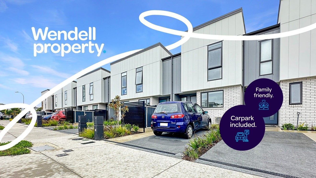 30 Cessna Crescent, Mangere, Auckland - Carousel 1