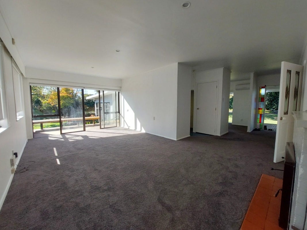 10 Philip Street, Beerescourt, Hamilton - Carousel 2