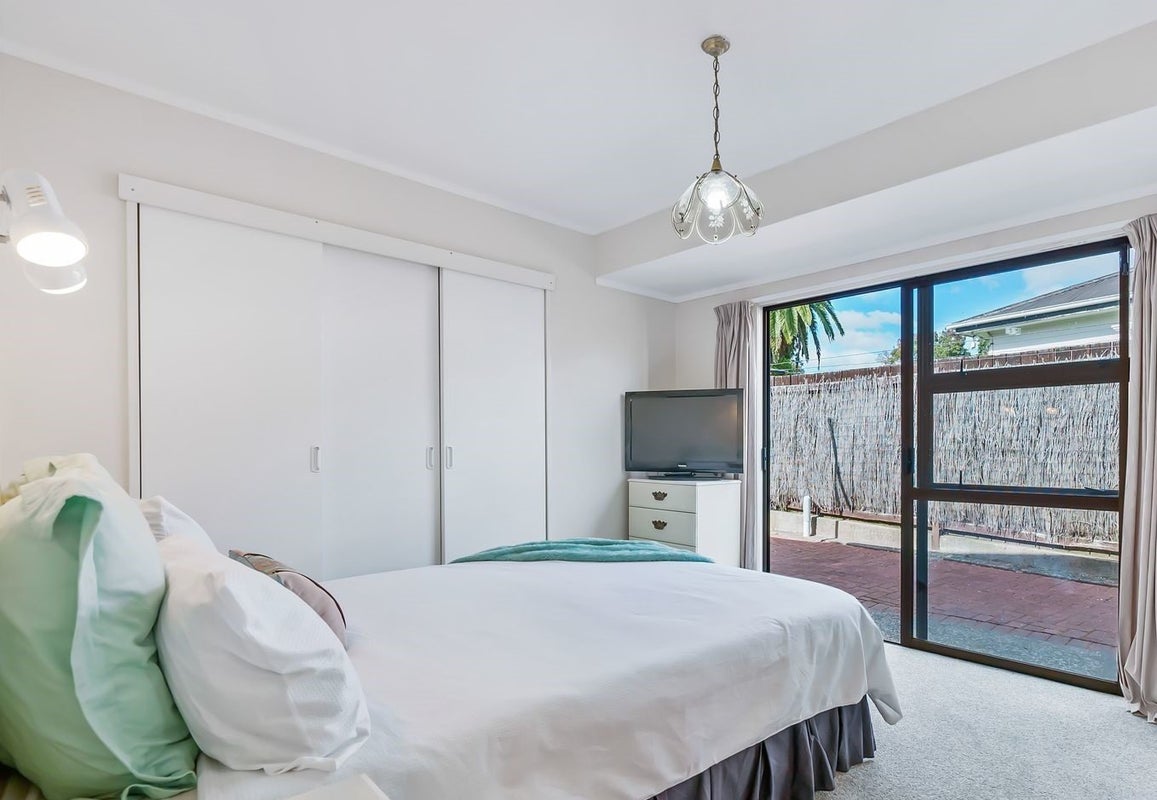 2/529 Weymouth Road, Weymouth, Auckland - Carousel 9