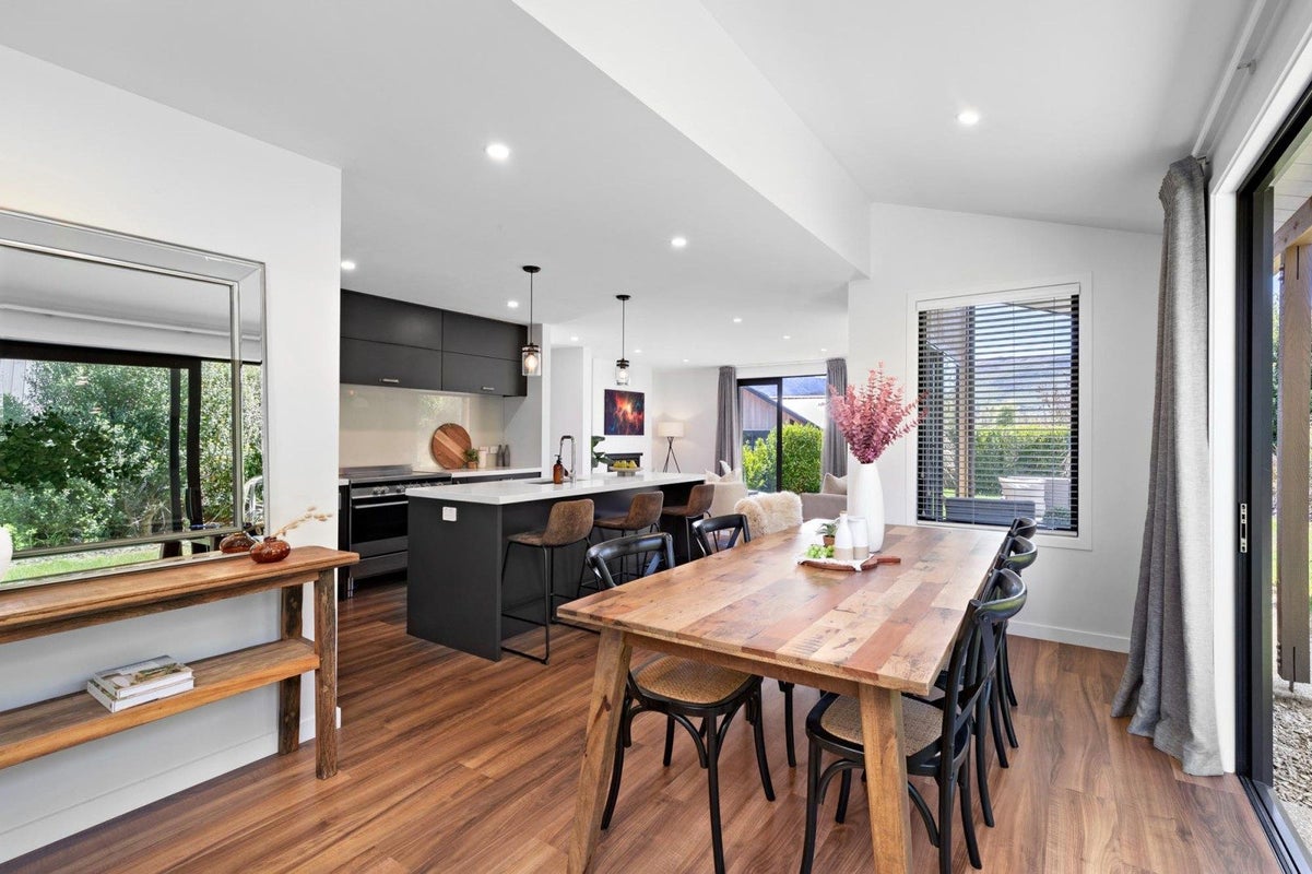 6 Appin Court, Jacks point, ALBERT TOWN - Carousel 2