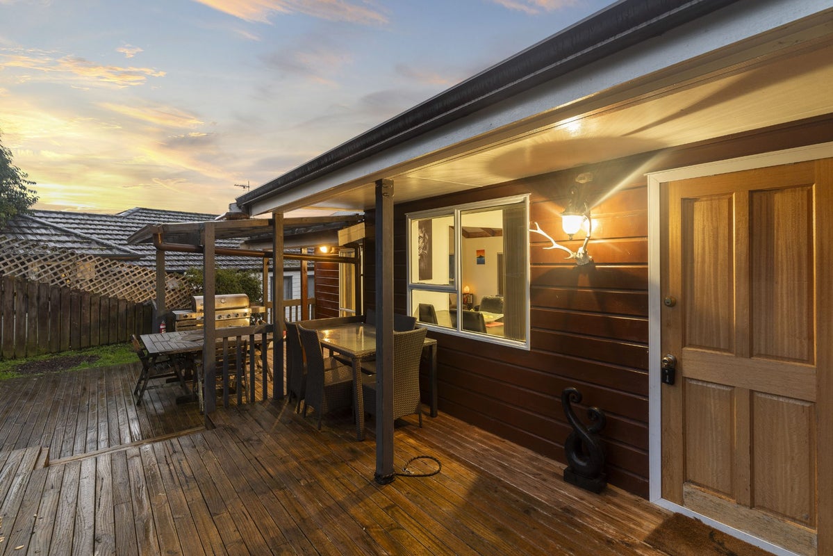 2/23 Duncan Avenue, Te Atatu South, Auckland - Carousel 2