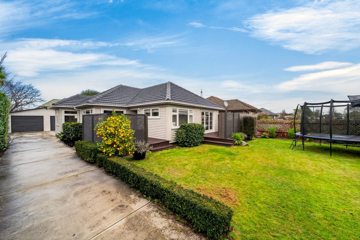 220 Knowles Street, St Albans, Christchurch - Carousel 1