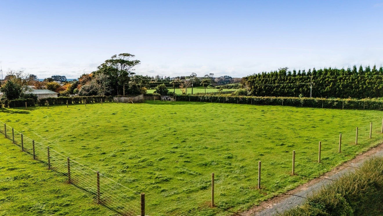 302 Smart Road, Hillsborough, New Plymouth - Carousel 2