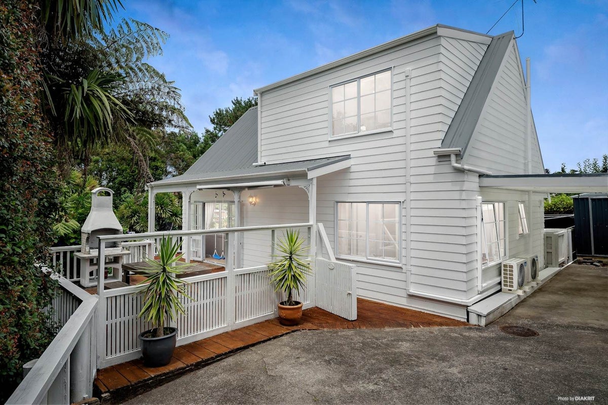 2/56 Nigel Road, Browns Bay, Auckland - Carousel 1