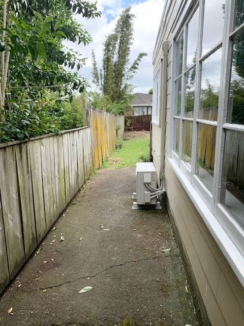 11 Netherlands Avenue, Kelston, Auckland - Carousel 16