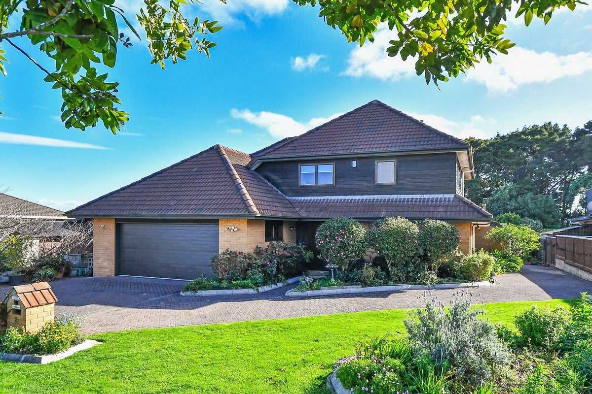 8 Lemonwood Place, The Gardens, Auckland - Carousel 1