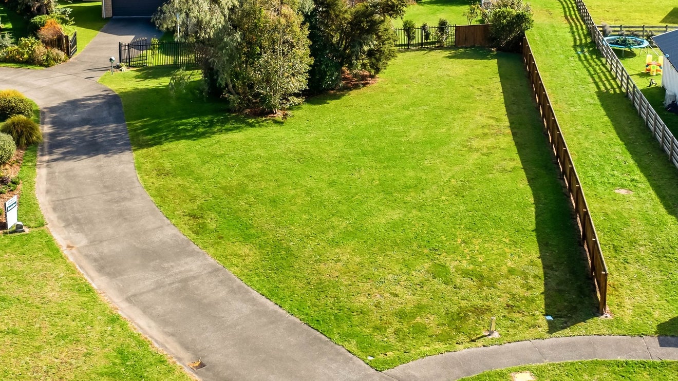 32 Ngahana Place, Turangi, Turangi - Carousel 1