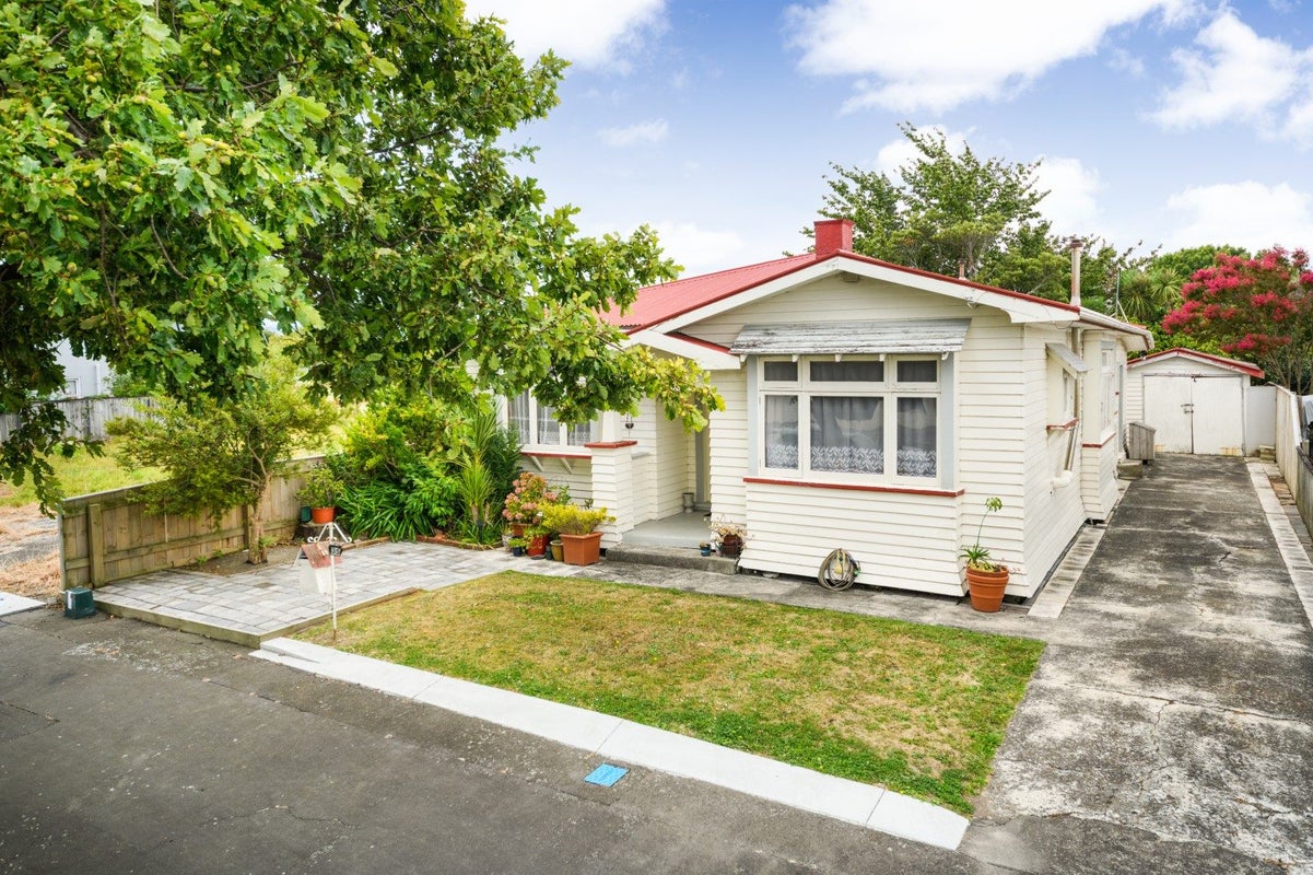 35 Stewart Crescent, Hokowhitu, Palmerston North - Carousel 20