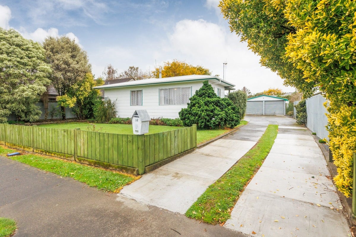 32 Wyndham Street, Ashhurst, Ashhurst - Carousel 1