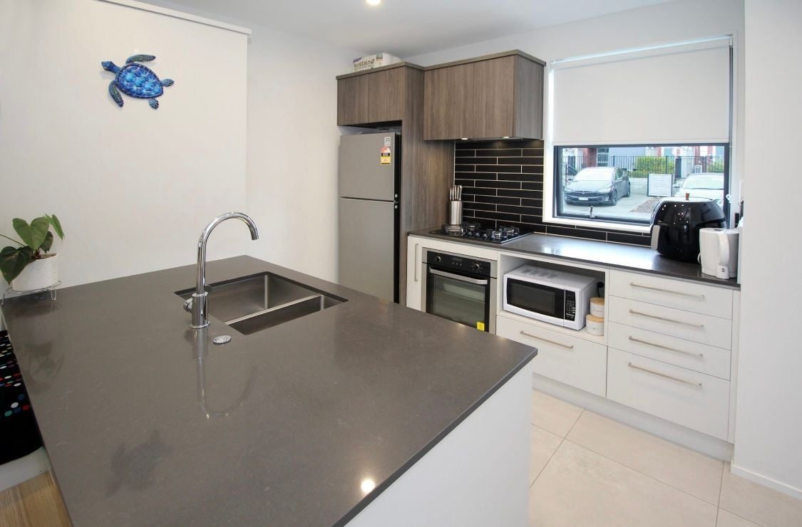 10 Paterae Lane, Flat Bush, Auckland - Carousel 2