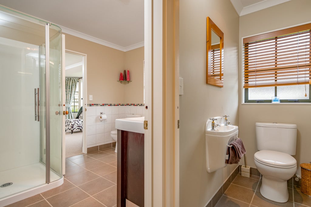 14 Galveston Grove, Totara Park, Upper Hutt - Carousel 20