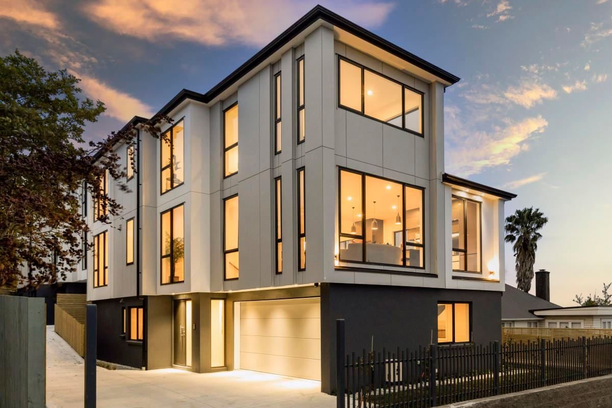 21A Huntingtree Avenue, Sandringham, Auckland - Carousel 1