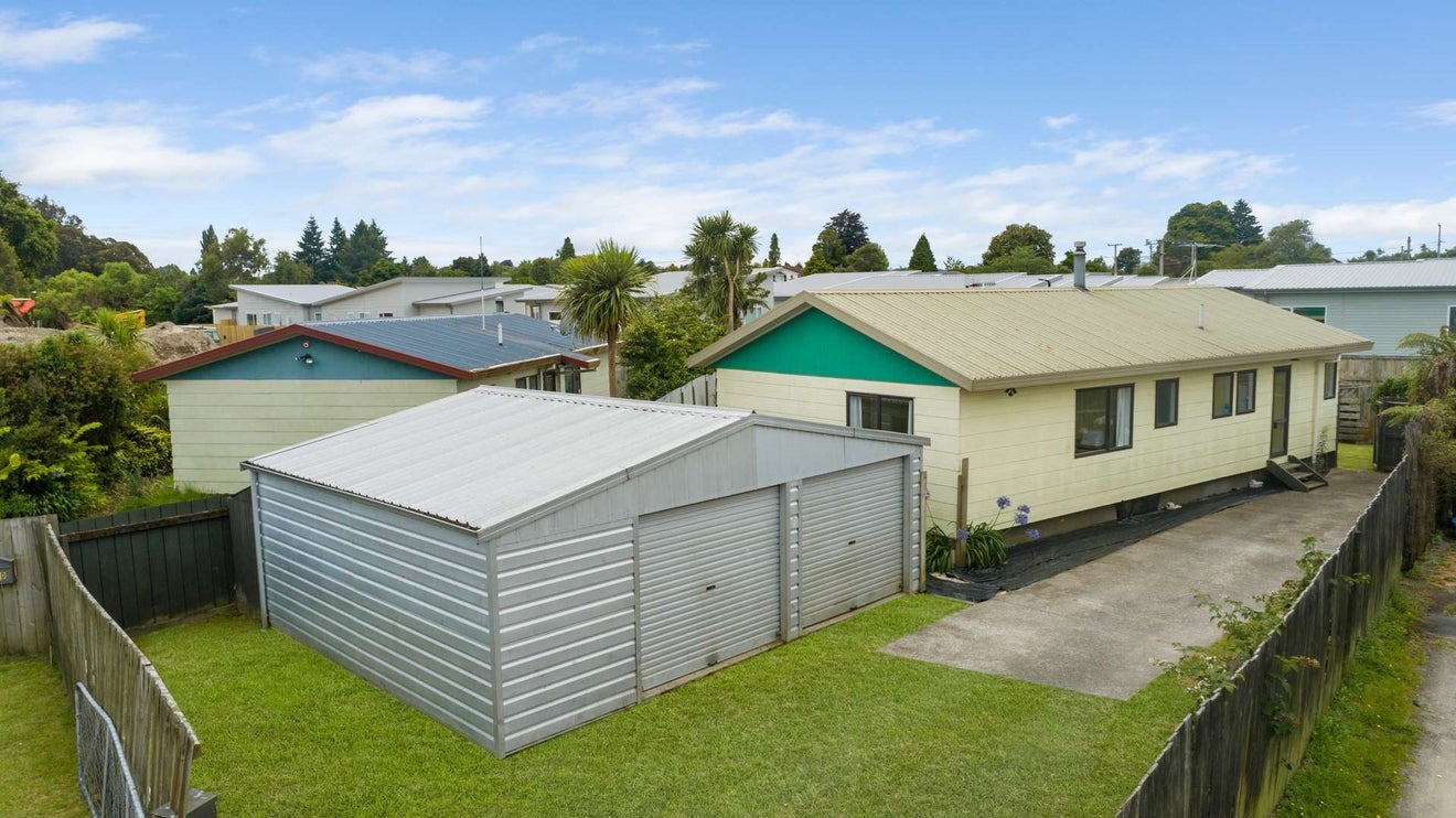 13C Frank Street, Koutu, Rotorua - Carousel 1