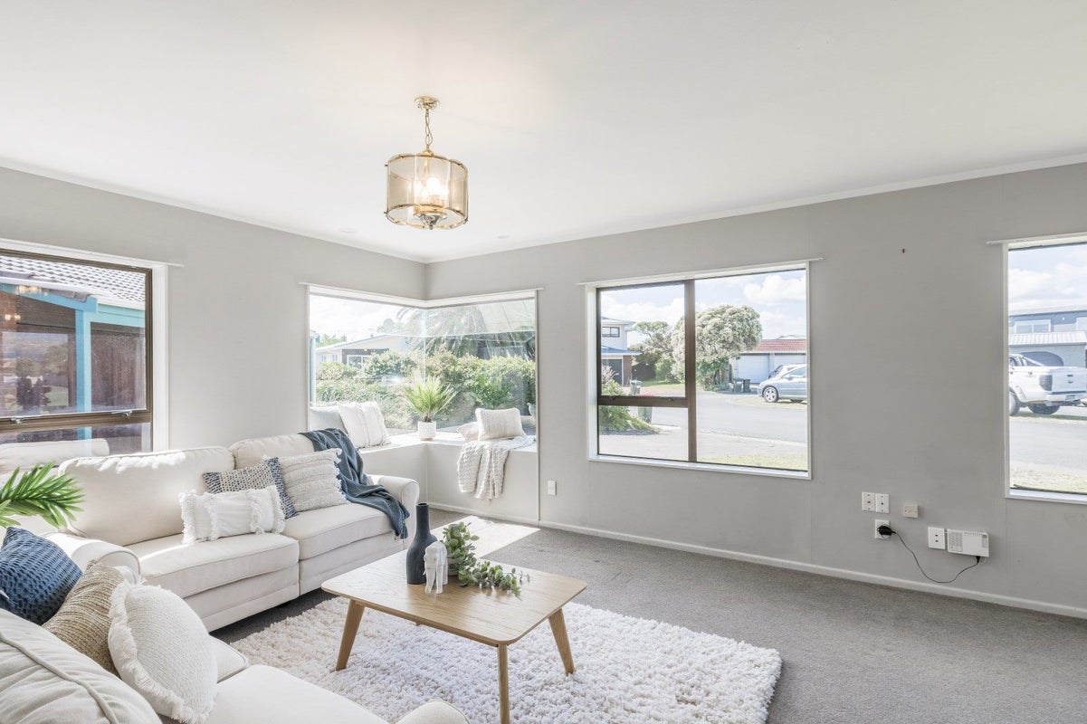 45 Olive Terrace, Paraparaumu Beach, Paraparaumu - Carousel 2