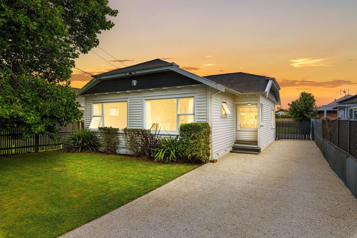 49 Wychbury Street, Spreydon, Christchurch - Carousel 1
