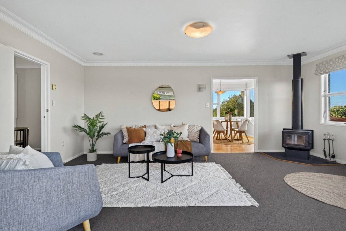13 Grosmont Terrace, Brookfield, Tauranga - Carousel 2
