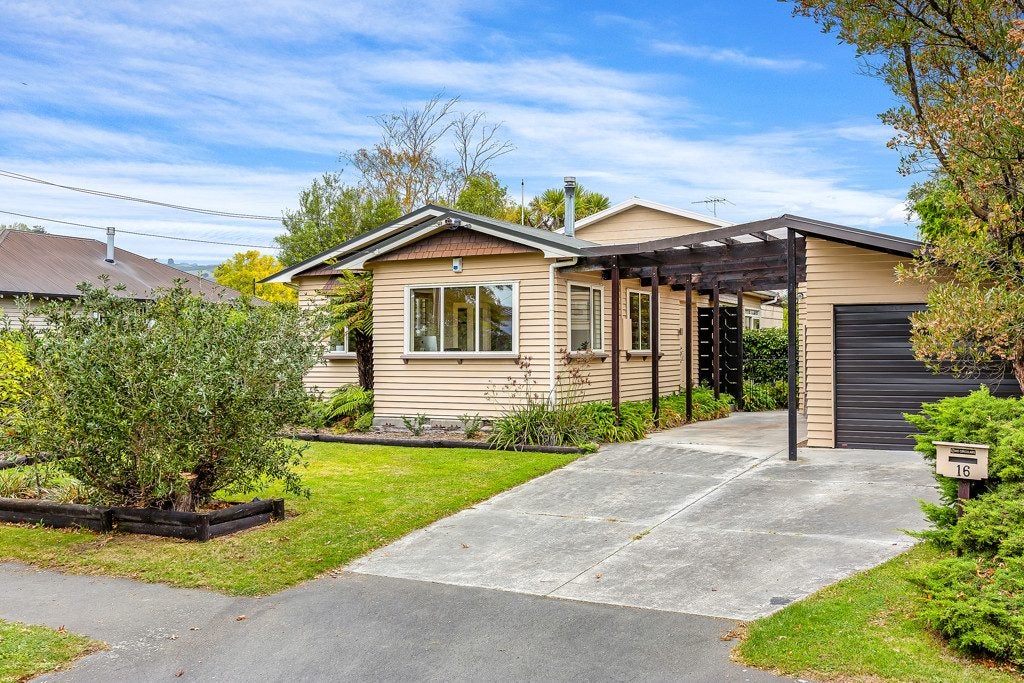 16 Ngaio Street, Saint Martins, Christchurch - Carousel 1