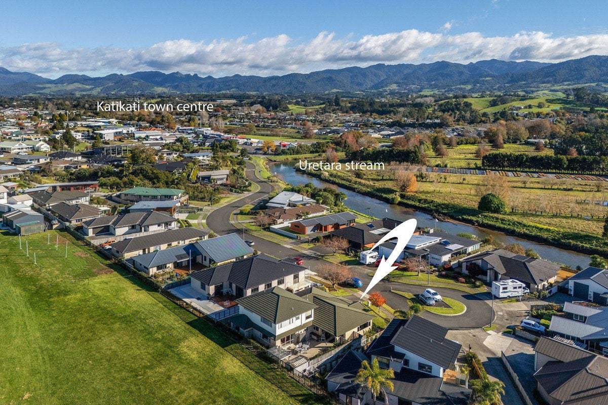 32 Noble Johnston Drive, Katikati, Katikati - Carousel 2